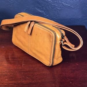 Fossil Leather Cross Body Purse or Wallet Honey